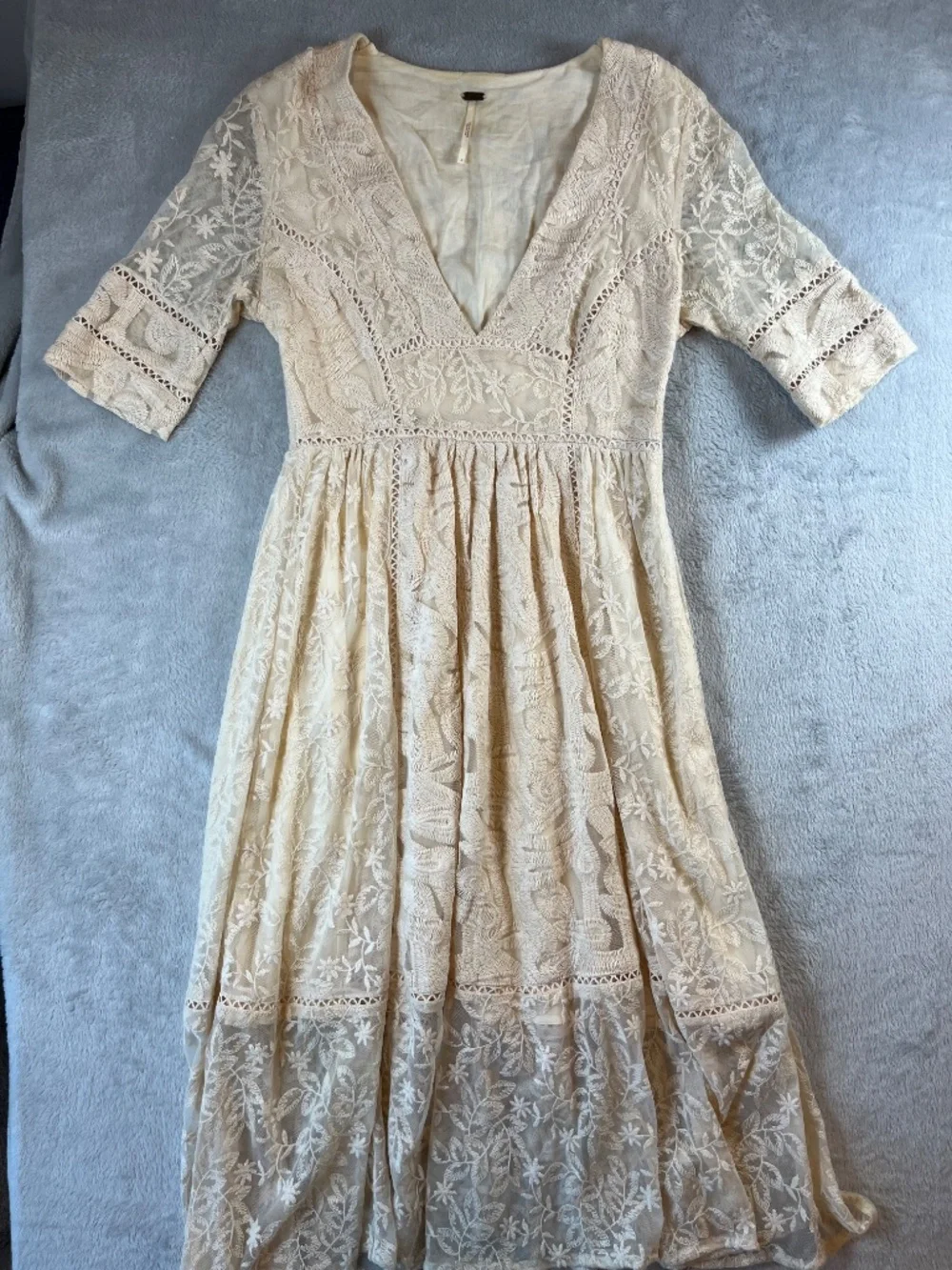 Free People Mountain Laurel Lace Crochet Mide Dress Ivory Boho Romantic sz 2